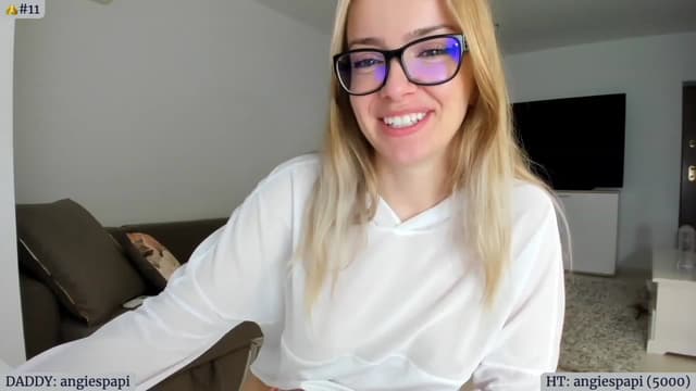 Gallery image thumbnail from Angie's myfreecams stream on, 07/31/2023, 06:08 image 18 of 20