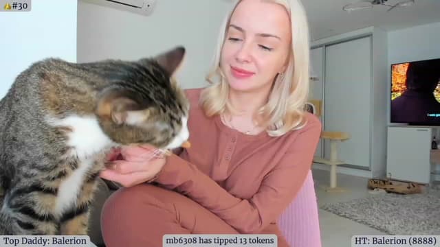Gallery image thumbnail from Angie's myfreecams stream on, 12/01/2023, 05:43 image 2 of 20