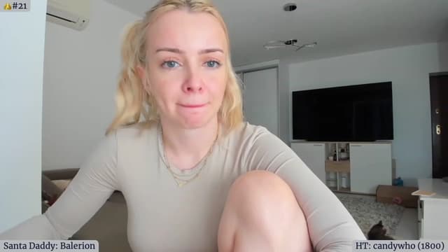 Gallery image thumbnail from Angie's myfreecams stream on, 12/10/2023, 06:00 image 7 of 20