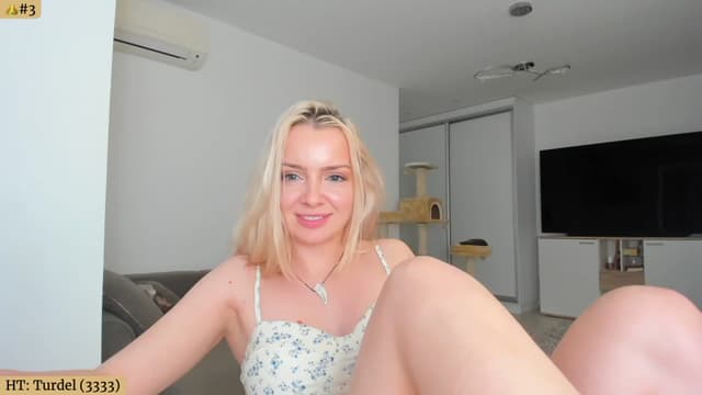 Gallery image thumbnail from Angie's myfreecams stream on, 01/27/2024, 06:40 image 20 of 20