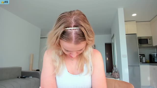 Gallery image thumbnail from Angie's myfreecams stream on, 05/28/2025, 04:43 image 18 of 20