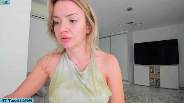 Gallery image thumbnail from Angie's myfreecams stream on, 06/22/2025, 05:35 image 14 of 20