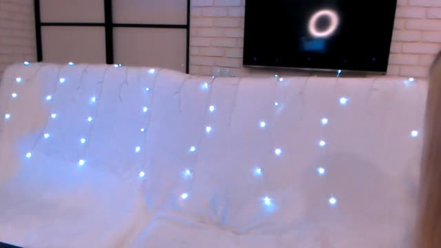 Gallery image thumbnail from AniRi's myfreecams stream on, 12/18/2022, 24:55 image 19 of 20