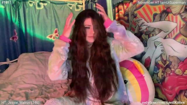 Gallery image thumbnail from April's myfreecams stream on, 11/25/2023, 07:24 image 9 of 20