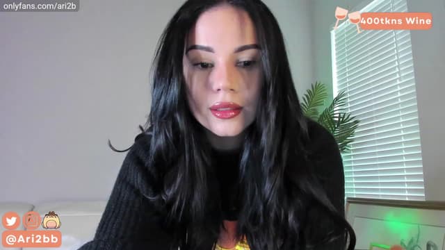 Gallery image thumbnail from Ari2b's myfreecams stream on, 06/06/2023, 24:08 image 11 of 20