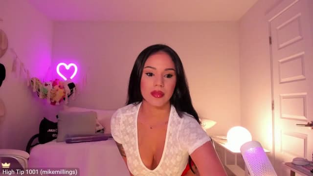 Gallery image thumbnail from Ari2b's myfreecams stream on, 06/03/2024, 06:54 image 2 of 20