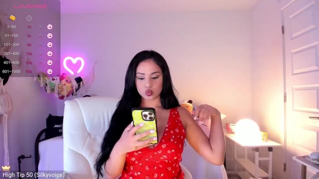 Gallery image thumbnail from Ari2b's myfreecams stream on, 06/15/2024, 06:20 image 12 of 20