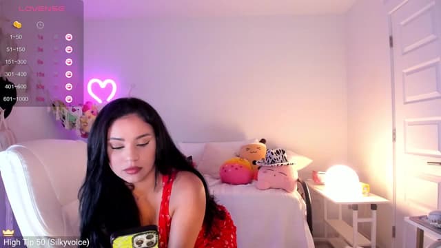 Gallery image thumbnail from Ari2b's myfreecams stream on, 06/15/2024, 06:20 image 10 of 20