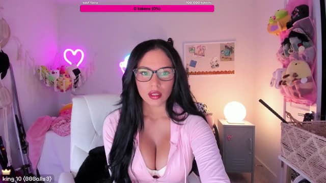 Gallery image thumbnail from Ari2b's myfreecams stream on, 07/23/2024, 06:45 image 1 of 20