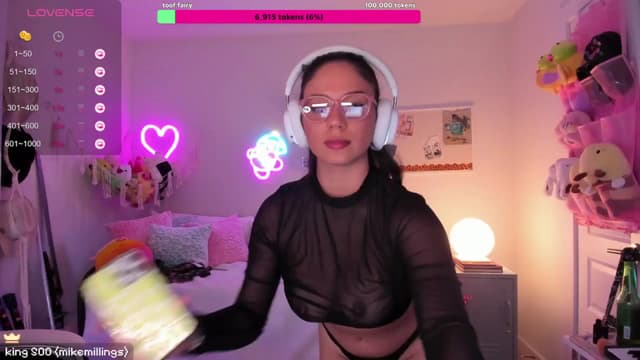 Gallery image thumbnail from Ari2b's myfreecams stream on, 07/25/2024, 06:06 image 11 of 20