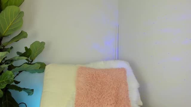 Gallery image thumbnail from AriaO's myfreecams stream on, 11/20/2022, 04:42 image 9 of 20