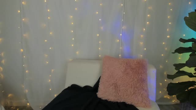 Gallery image thumbnail from AriaO's myfreecams stream on, 12/03/2022, 05:01 image 13 of 20