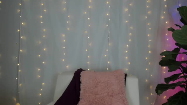 Gallery image thumbnail from AriaO's myfreecams stream on, 12/08/2022, 03:59 image 18 of 20