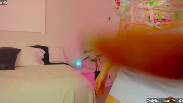 Gallery image thumbnail from AriaO's myfreecams stream on, 06/30/2023, 02:05 image 7 of 20