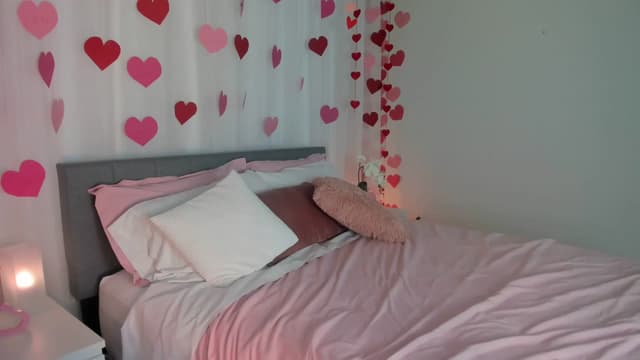 Gallery image thumbnail from AriaO's myfreecams stream on, 02/18/2024, 03:29 image 19 of 20
