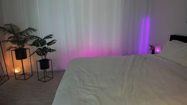 Gallery image thumbnail from AriaO's myfreecams stream on, 05/19/2024, 23:14 image 15 of 20