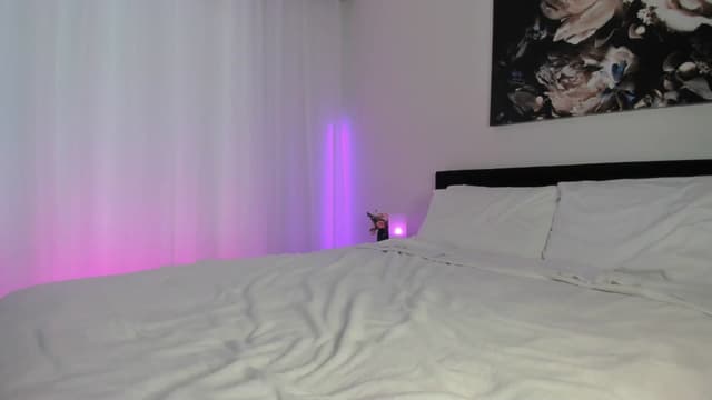 Gallery image thumbnail from AriaO's myfreecams stream on, 05/20/2024, 02:00 image 8 of 20