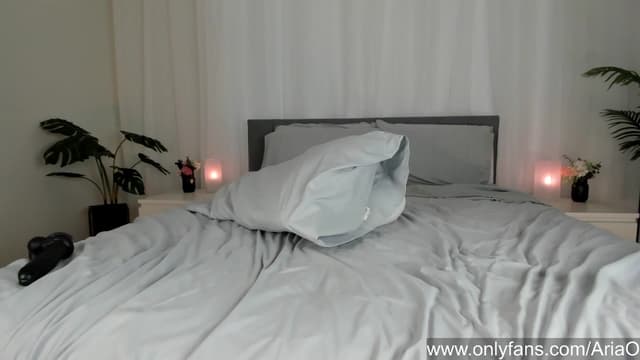 Gallery image thumbnail from AriaO's myfreecams stream on, 08/19/2024, 02:16 image 13 of 20
