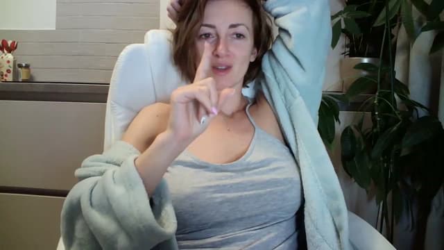 Gallery image thumbnail from AryaS's myfreecams stream on, 12/01/2022, 18:20 image 17 of 20