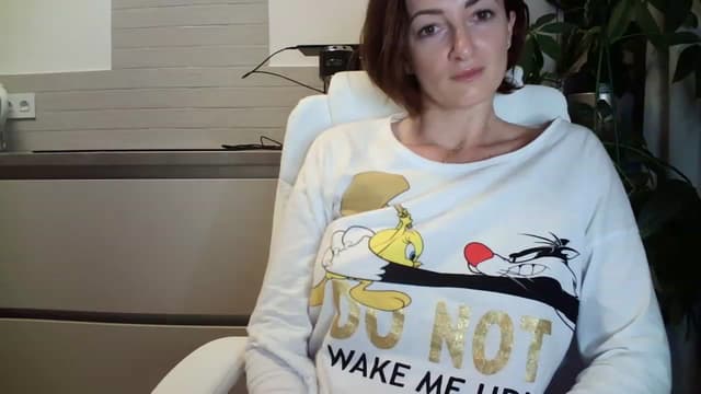 Gallery image thumbnail from AryaS's myfreecams stream on, 12/06/2022, 14:51 image 17 of 20