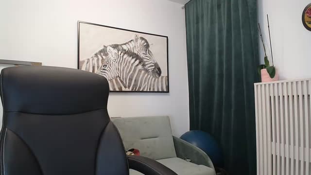 Gallery image thumbnail from AryaS's myfreecams stream on, 11/15/2023, 19:33 image 7 of 20
