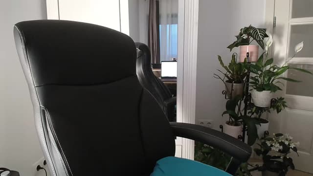 Gallery image thumbnail from AryaS's myfreecams stream on, 03/27/2024, 19:31 image 3 of 20