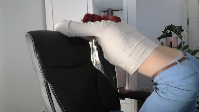 Gallery image thumbnail from AryaS's myfreecams stream on, 03/27/2024, 19:31 image 1 of 20