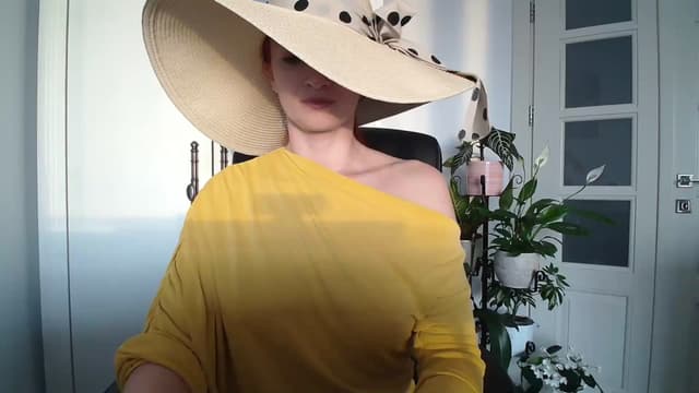 Gallery image thumbnail from AryaS's myfreecams stream on, 04/07/2024, 17:34 image 6 of 20