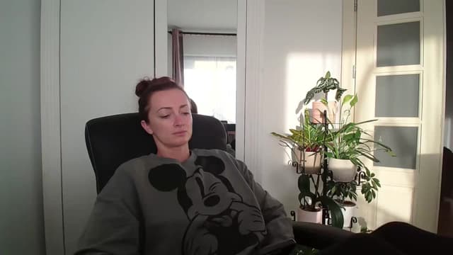 Gallery image thumbnail from AryaS's myfreecams stream on, 05/27/2024, 18:28 image 2 of 20