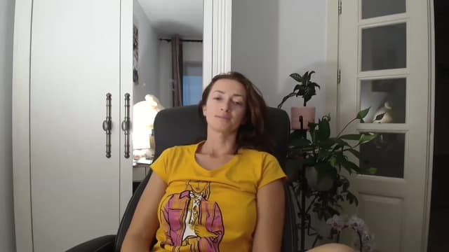 Gallery image thumbnail from AryaS's myfreecams stream on, 08/01/2024, 18:36 image 12 of 20