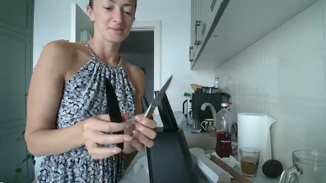 Gallery image thumbnail from AryaS's myfreecams stream on, 08/17/2024, 13:08 image 3 of 20