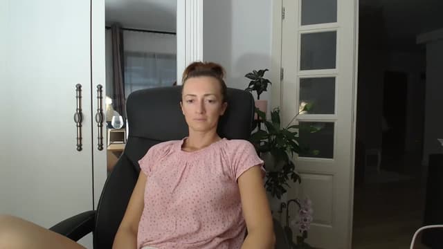 Gallery image thumbnail from AryaS's myfreecams stream on, 08/20/2024, 18:24 image 15 of 20