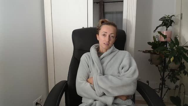 Gallery image thumbnail from AryaS's myfreecams stream on, 09/20/2024, 18:18 image 19 of 20