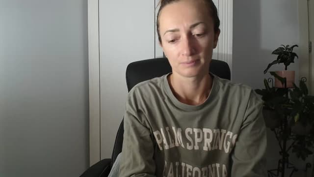 Gallery image thumbnail from AryaS's myfreecams stream on, 09/20/2024, 18:18 image 2 of 20