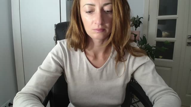 Gallery image thumbnail from AryaS's myfreecams stream on, 10/24/2024, 18:28 image 6 of 20