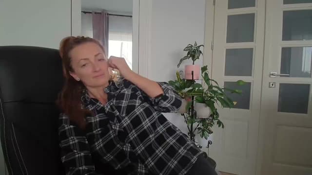 Gallery image thumbnail from AryaS's myfreecams stream on, 10/26/2024, 14:53 image 11 of 20
