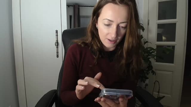 Gallery image thumbnail from AryaS's myfreecams stream on, 12/09/2024, 20:29 image 16 of 20