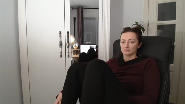 Gallery image thumbnail from AryaS's myfreecams stream on, 12/12/2024, 18:35 image 18 of 20