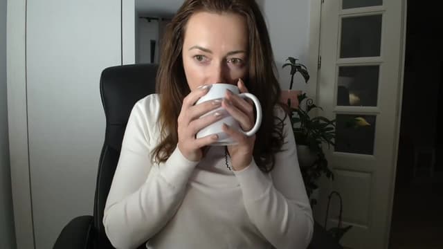Gallery image thumbnail from AryaS's myfreecams stream on, 12/24/2024, 18:15 image 8 of 20