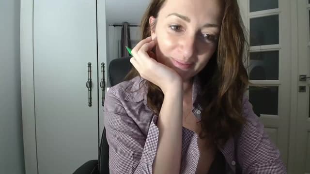 Gallery image thumbnail from AryaS's myfreecams stream on, 04/01/2025, 18:58 image 4 of 20