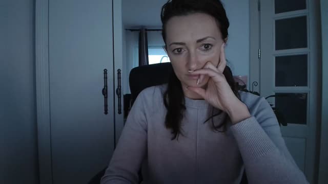 Gallery image thumbnail from AryaS's myfreecams stream on, 04/03/2025, 18:03 image 4 of 20