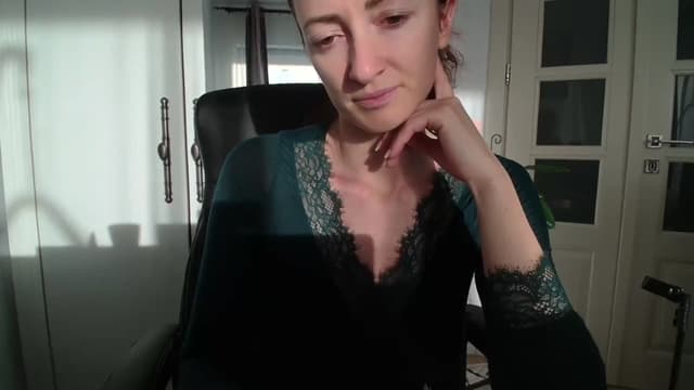 Gallery image thumbnail from AryaS's myfreecams stream on, 04/10/2025, 16:28 image 12 of 20