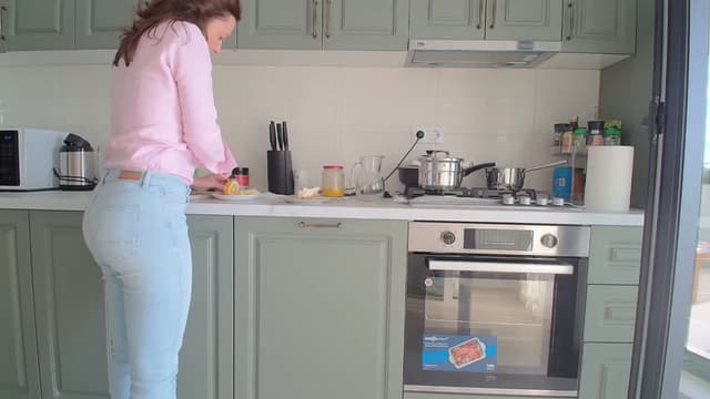 Gallery image thumbnail from AryaS's myfreecams stream on, 04/20/2025, 16:43 image 11 of 20
