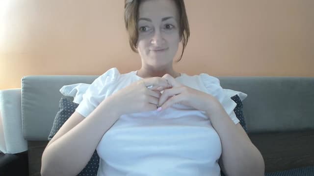 Gallery image thumbnail from AryaS's myfreecams stream on, 05/04/2026, 18:55 image 13 of 20