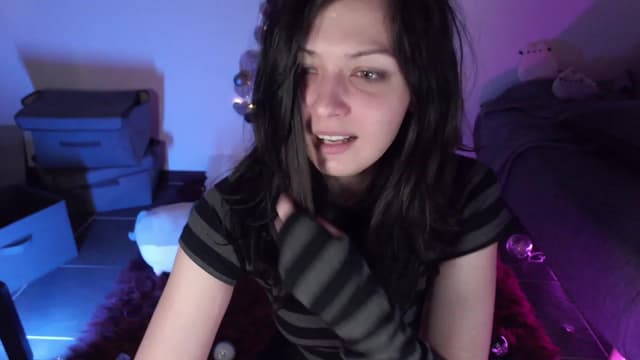Gallery image thumbnail from Avoid's myfreecams stream on, 11/24/2023, 02:51 image 18 of 20