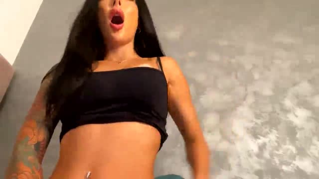 Gallery image thumbnail from Aylaa's myfreecams stream on, 06/29/2025, 11:23 image 14 of 20