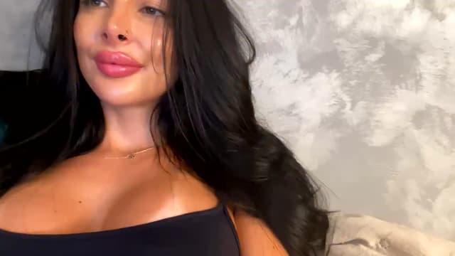 Gallery image thumbnail from Aylaa's myfreecams stream on, 06/29/2025, 14:14 image 18 of 20
