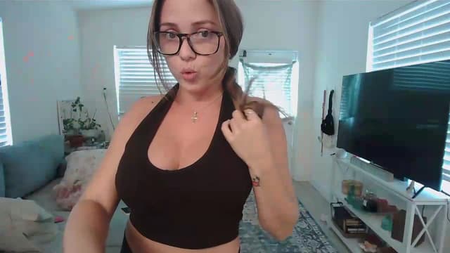Gallery image thumbnail from Bambz's myfreecams stream on, 08/01/2026, 19:28 image 3 of 20