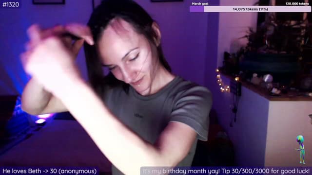 Gallery image thumbnail from Beth_'s myfreecams stream on, 03/10/2023, 24:37 image 5 of 20