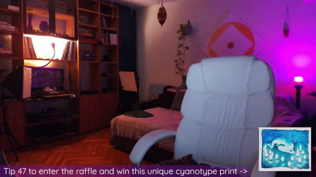 Gallery image thumbnail from Beth_'s myfreecams stream on, 08/20/2024, 21:43 image 1 of 20